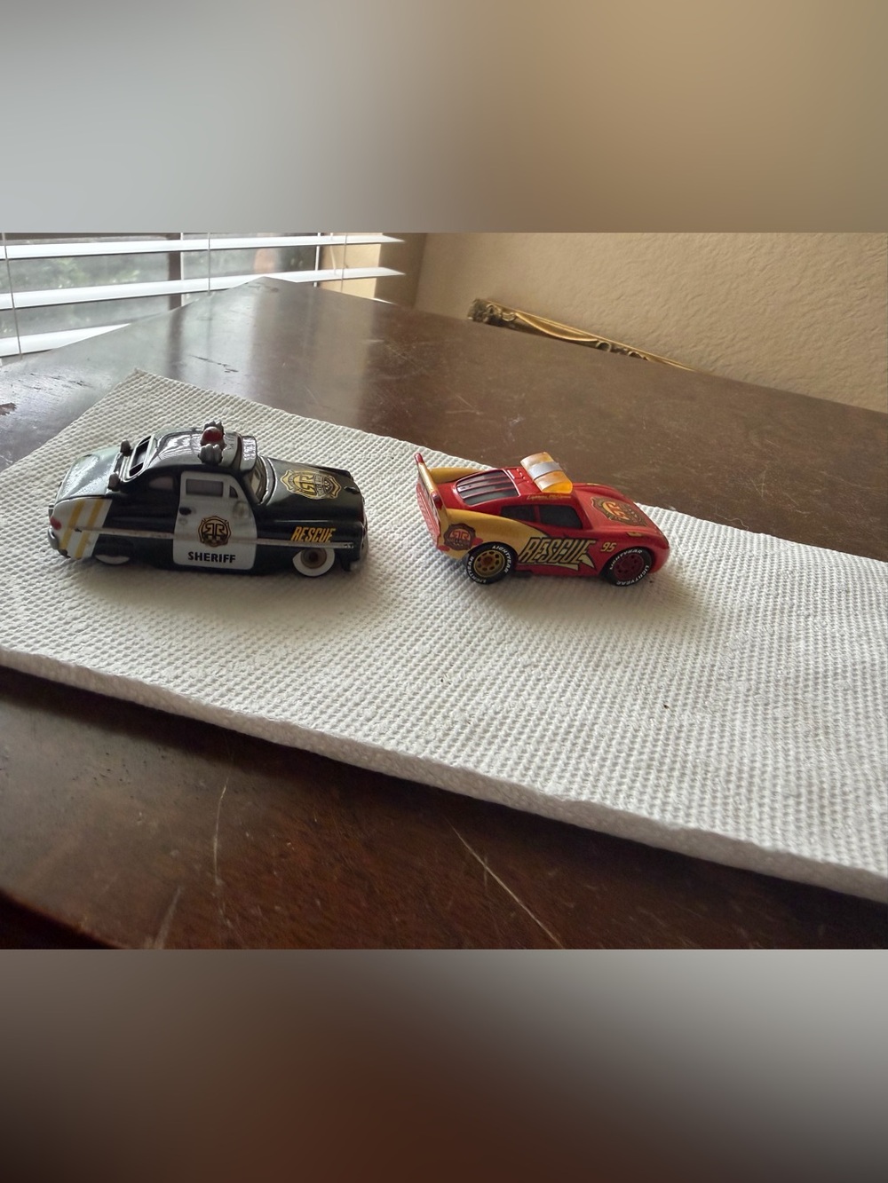Disney Pixar Cars toys lighting McQueen and sheriff race & rescue toys cars toys - Picture 7 of 9